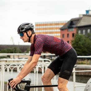 bioracer fietskleding met eigen opdruk